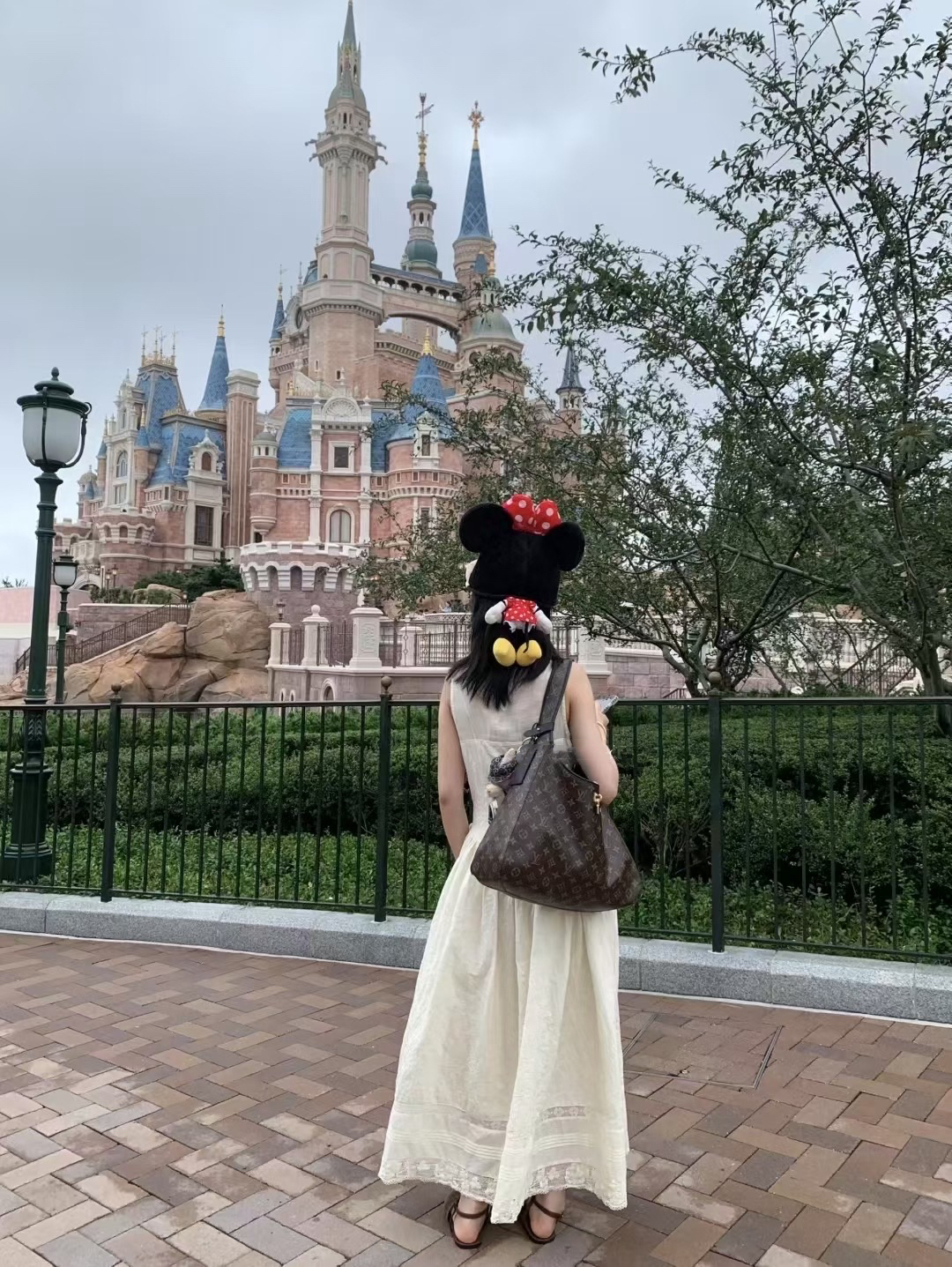 迪士尼在逃公主蕾絲裙3