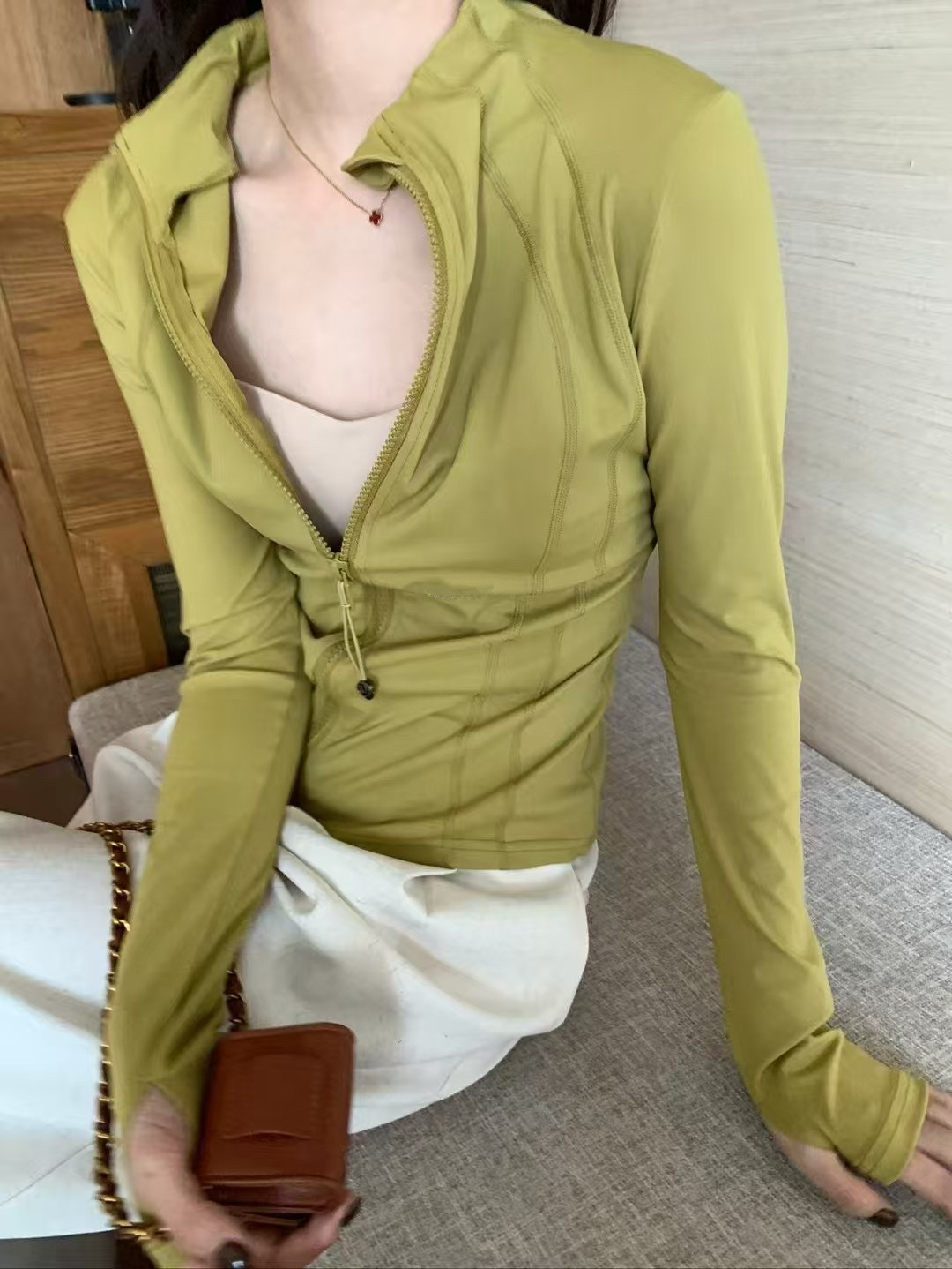 人手一件防曬外套14