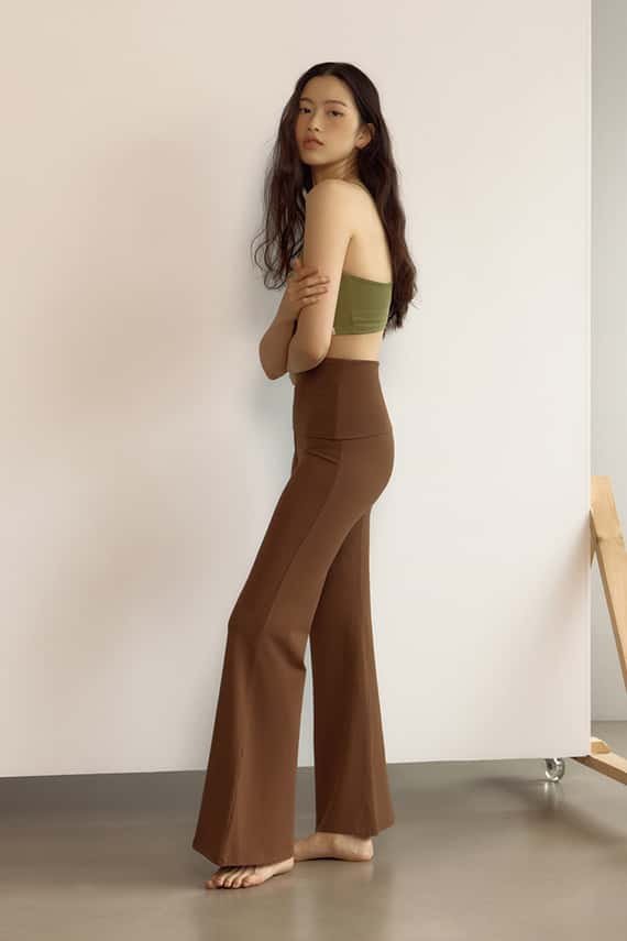 【熱銷補貨】Dhyani 超高腰靴型喇叭褲 棕色 CON092BRN