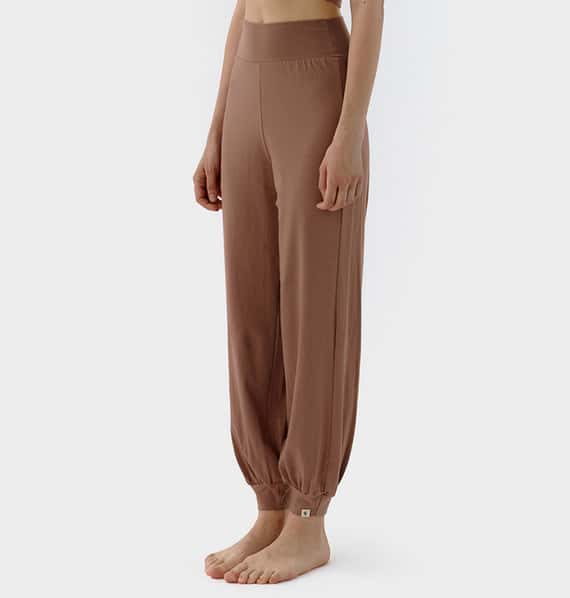 Conchwear 幕斯棉 瑜珈小寬鬆款束腳寬褲 粉磚啡 CON033BRN