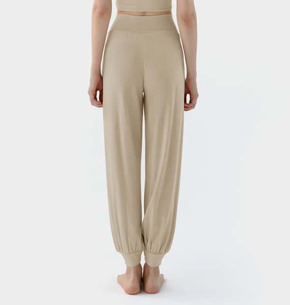 Conchwear 幕斯棉 瑜珈小寬鬆款束腳寬褲 珍珠種子白 CON033IVY