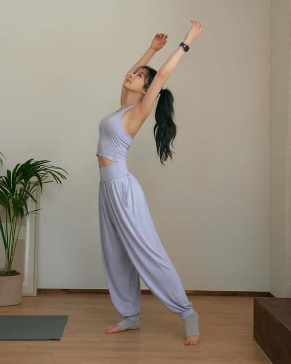 Front2line 輕薄絲 瑜珈胸墊掛脖短背心 薰衣草紫