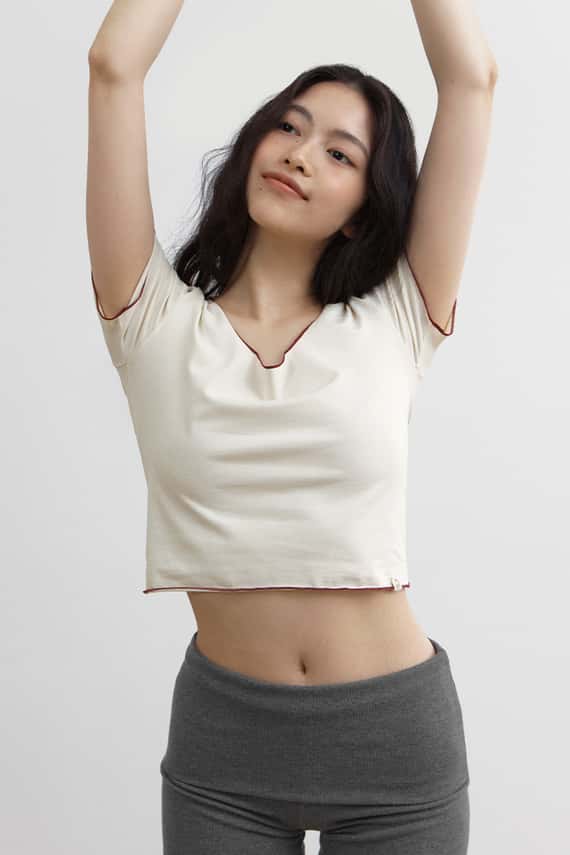 Dhyani 瑜珈合身紅邊短罩衫 白色 CON120WHT