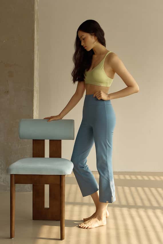 Dhyani 瑜珈直筒八分褲 藍鳥色 CON067BLU