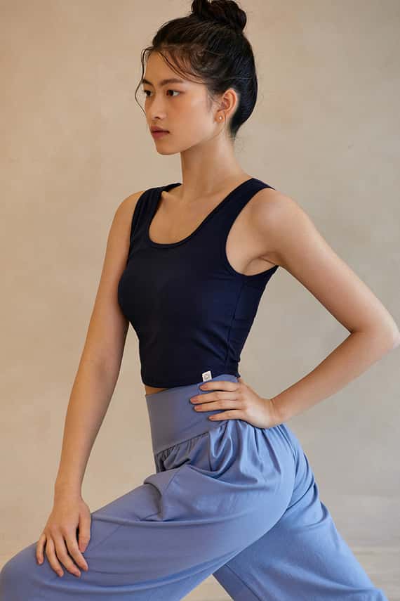 【熱銷補貨】Dhyani 瑜珈蝴蝶扭結短背心 深海藍 CON041NAV