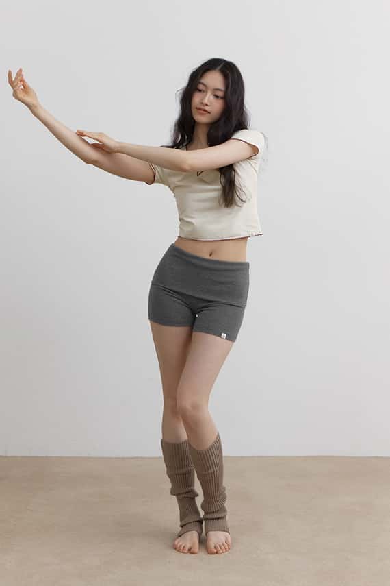 Dhyani 瑜珈超高腰針織短褲 灰色 CON121GRY