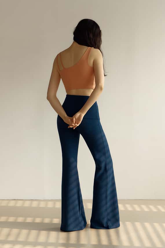 【熱銷補貨】Dhyani 超高腰靴型喇叭褲 深海藍 CON092NAV