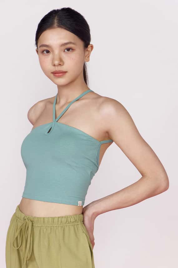 【熱銷補貨】Dhyani 瑜珈前交叉胸墊短背心 長青綠 CON065EGN