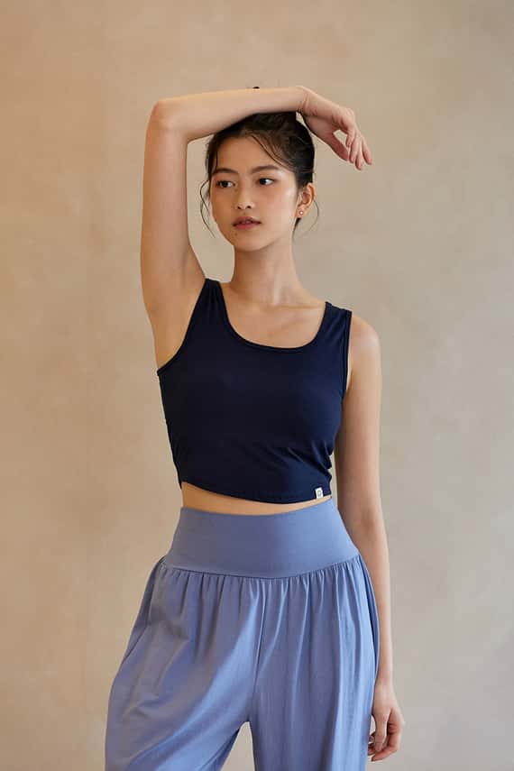 【熱銷補貨】Dhyani 瑜珈蝴蝶扭結短背心 深海藍 CON041NAV