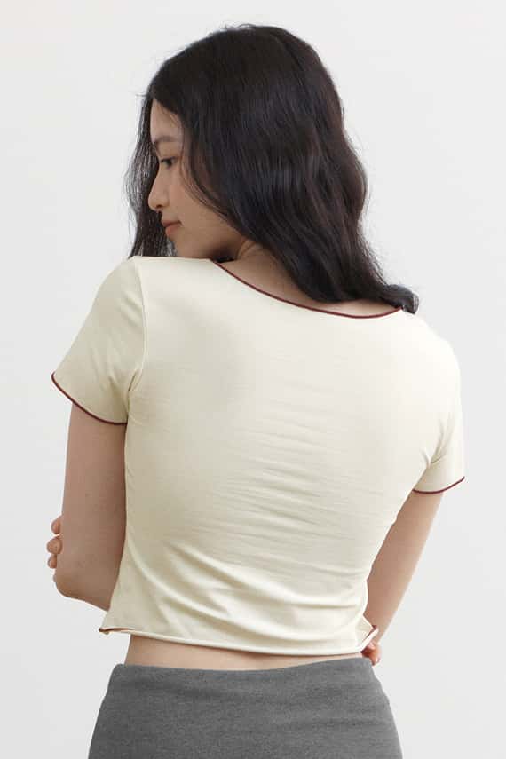 Dhyani 瑜珈合身紅邊短罩衫 白色 CON120WHT