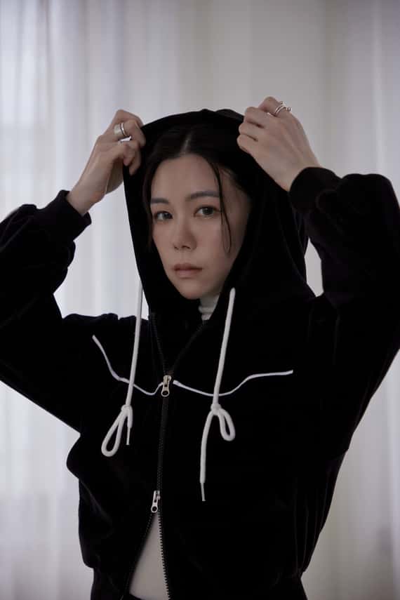 車線拼接絨面連帽外套