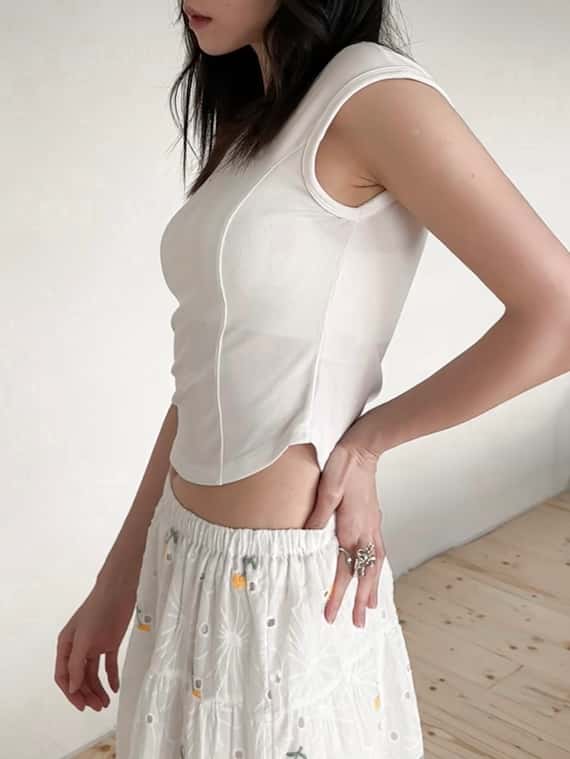 舒服軟綿圓弧設計背心