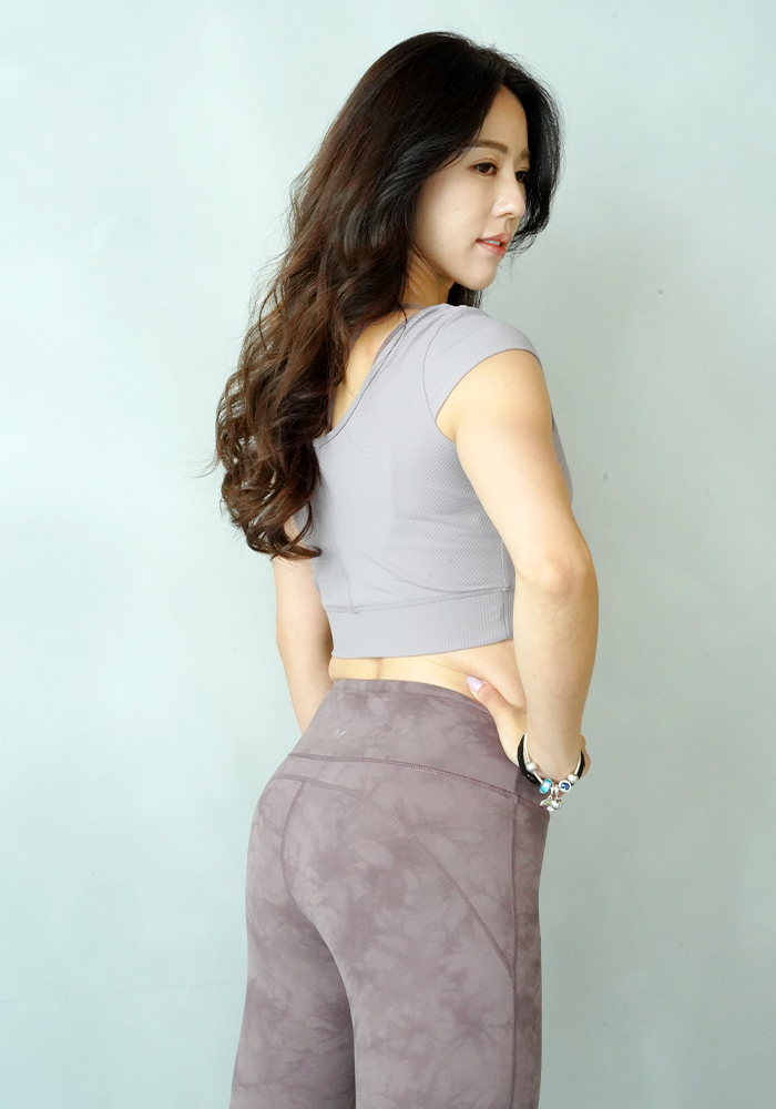 美麗飛高腰超彈棉感渲染九分提臀褲 - (奶茶色) / (天空白)4