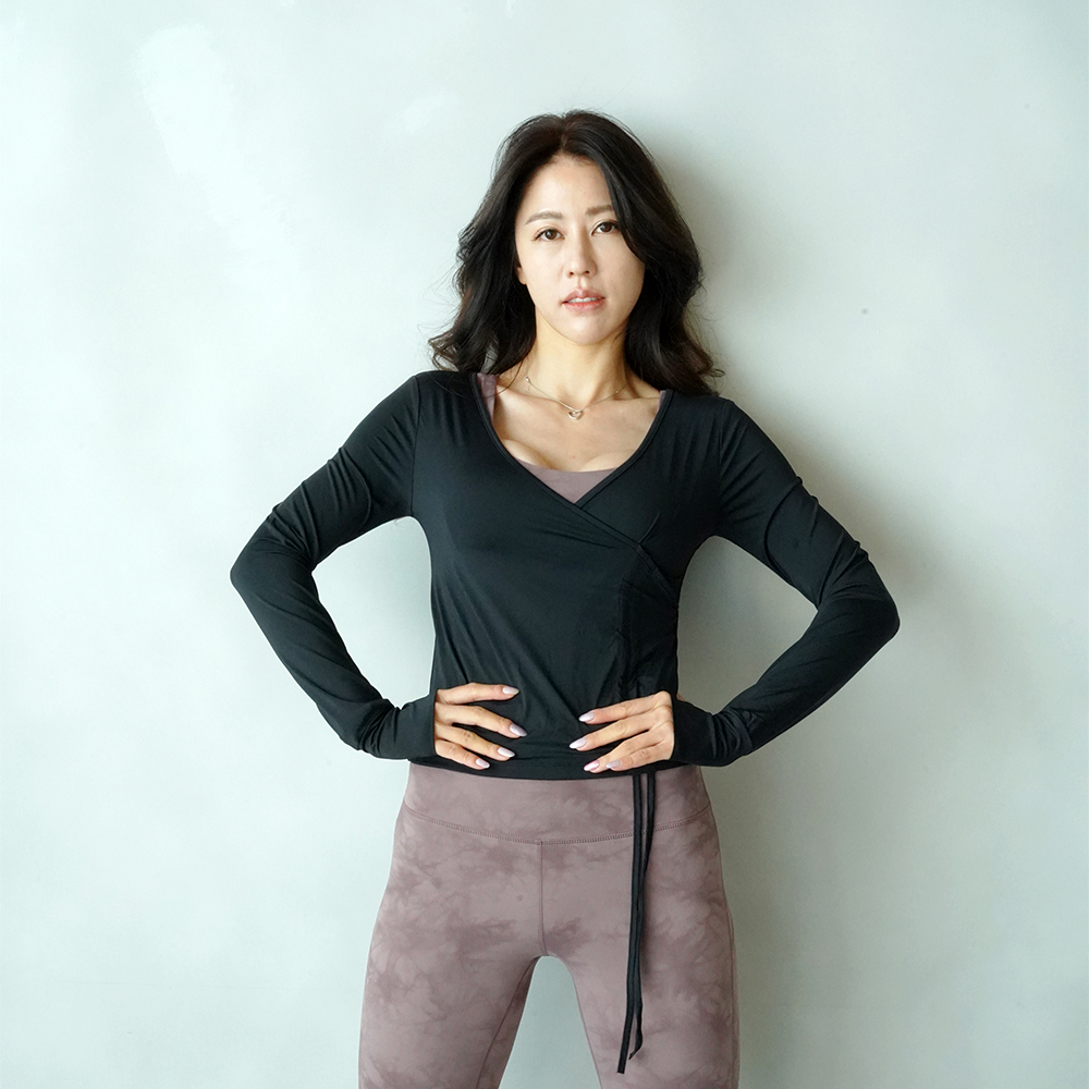 美麗飛長袖涼感抽繩短版罩衫-(耶誕紅)/(優雅白)/(寧靜黑)/(薄荷綠)12