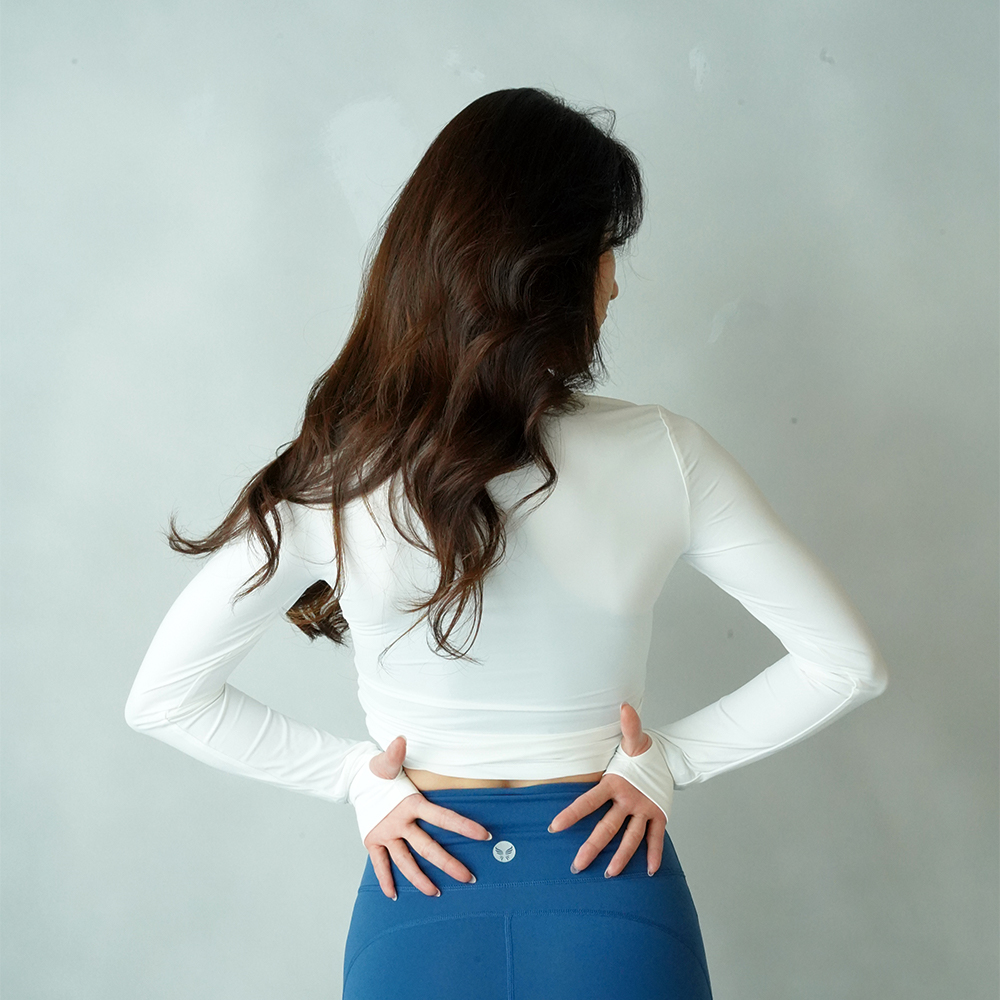 美麗飛長袖涼感抽繩短版罩衫-(耶誕紅)/(優雅白)/(寧靜黑)/(薄荷綠)4