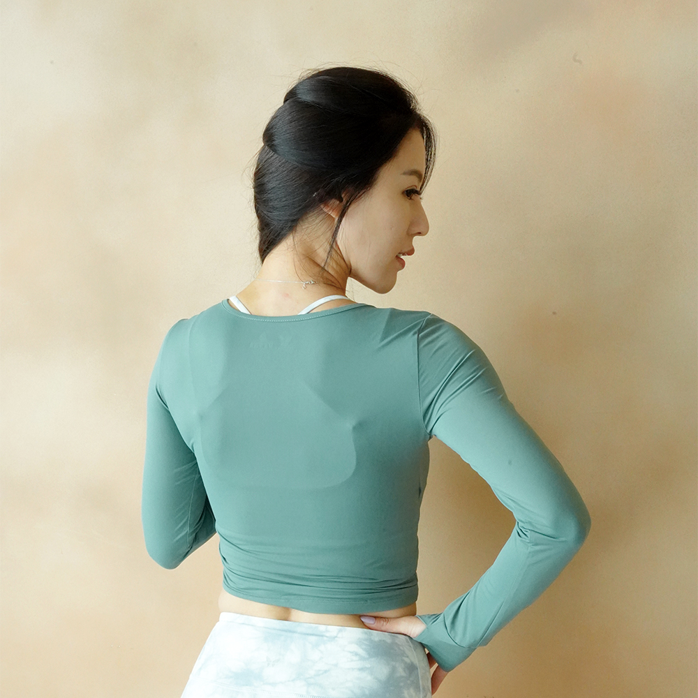 美麗飛長袖涼感抽繩短版罩衫-(耶誕紅)/(優雅白)/(寧靜黑)/(薄荷綠)7