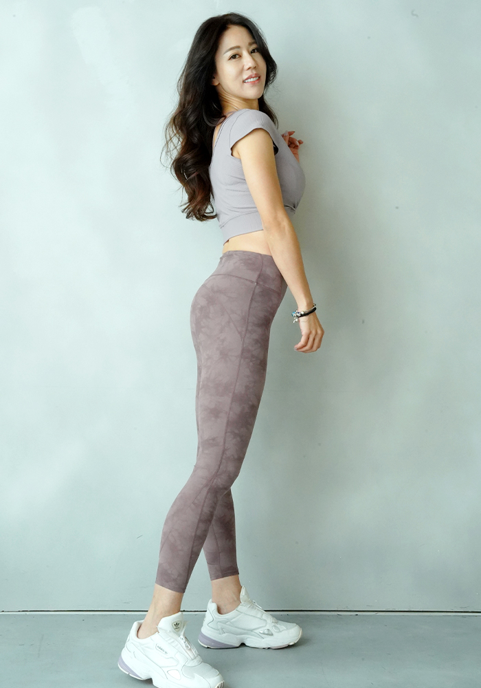 美麗飛高腰超彈棉感渲染九分提臀褲 - (奶茶色) / (天空白)3