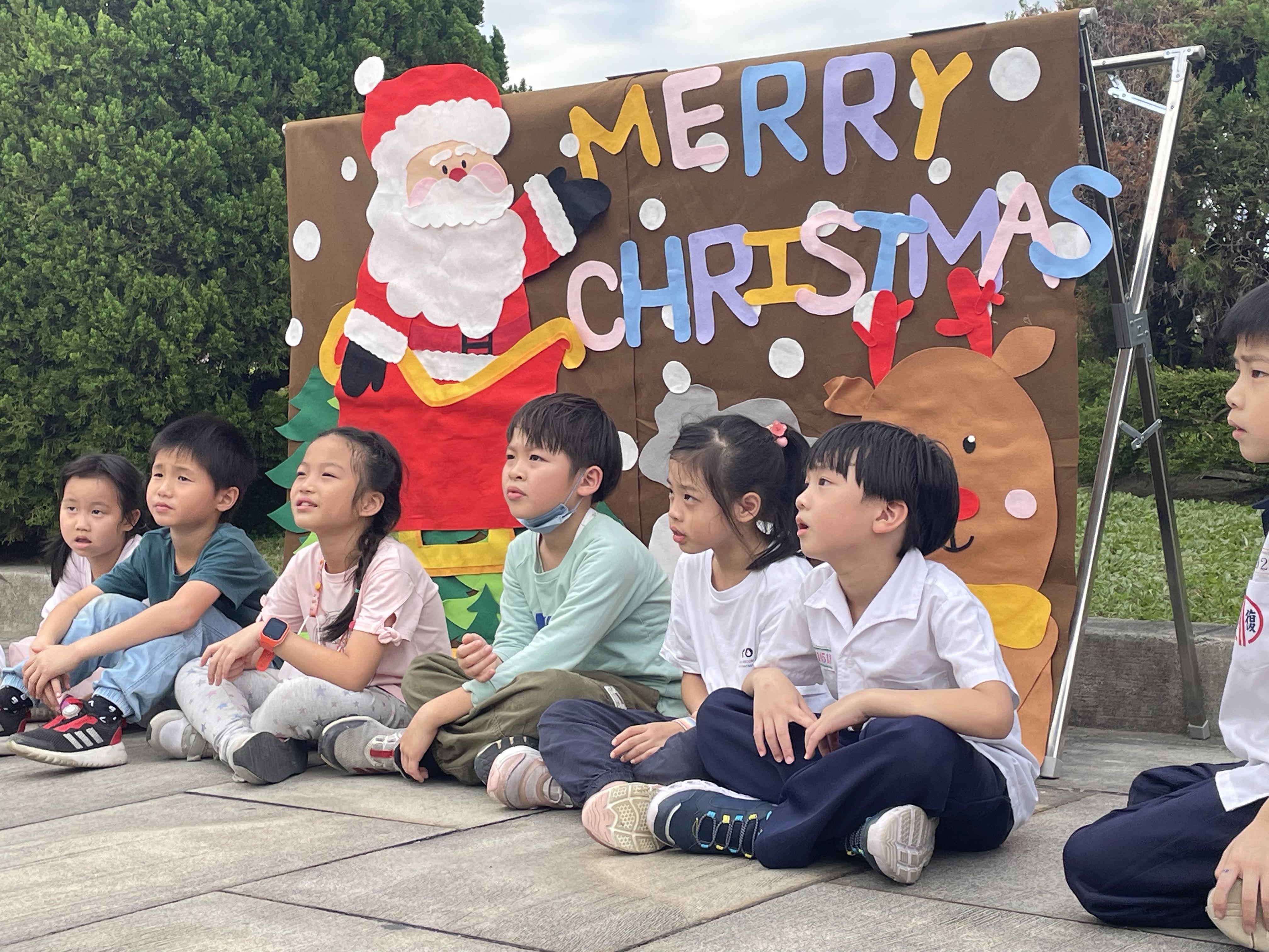 2-10歲 【 節慶限定】HO!HO!HO!聖誕老公公送禮物3