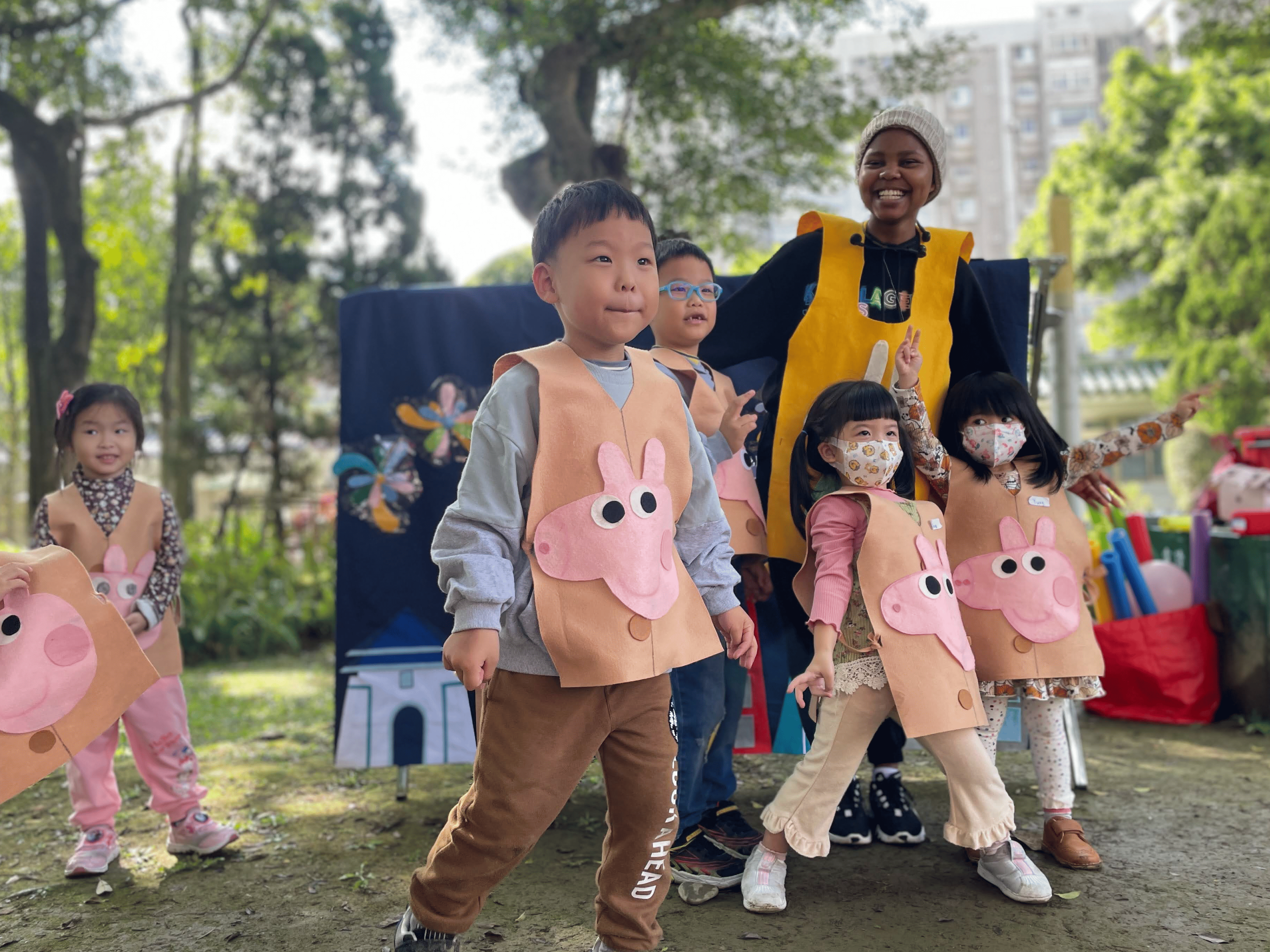 2-10歲 【 節慶限定】佩佩豬跨年派對5