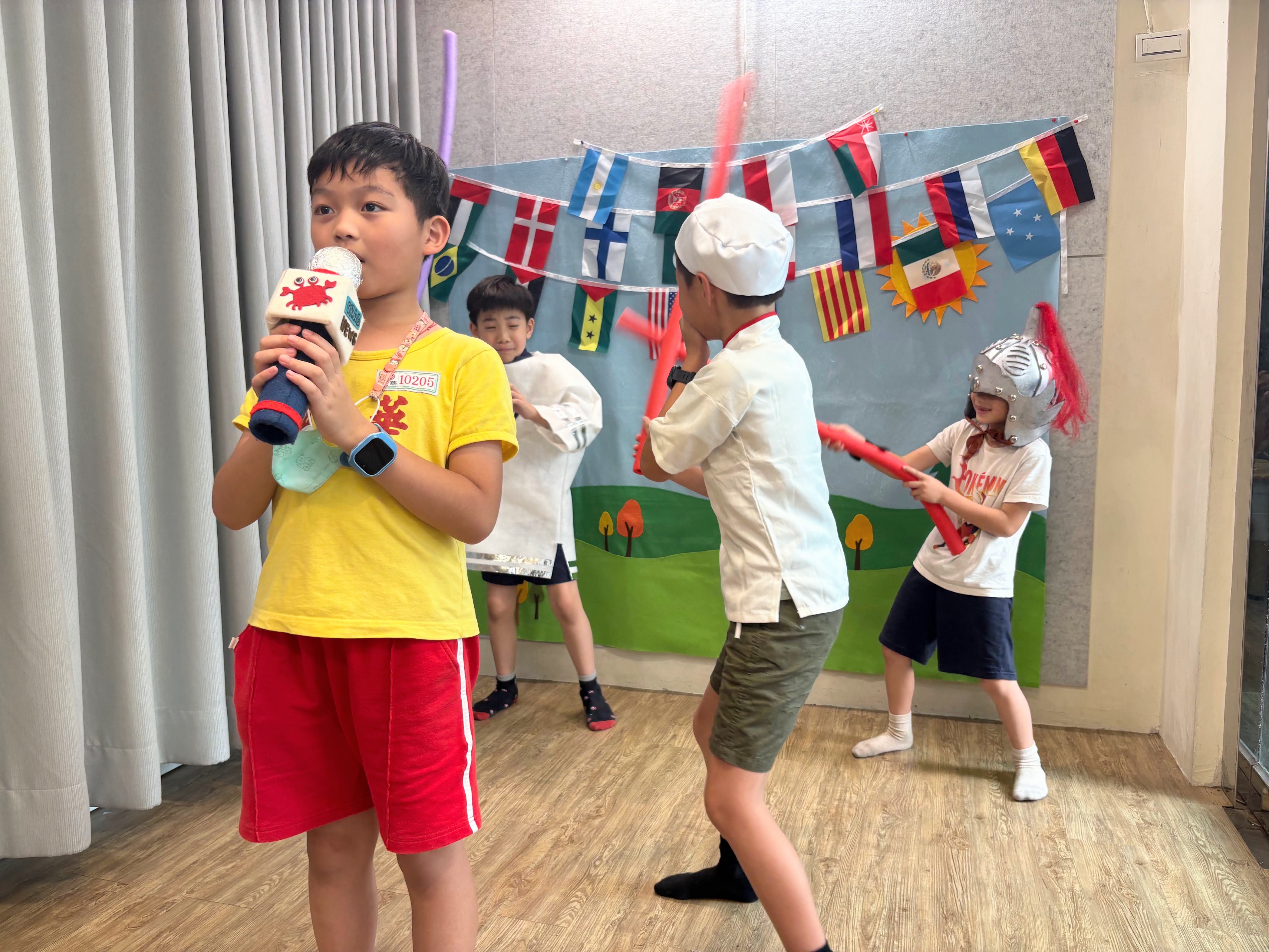 7/13-7/17 | 8/3-8/7 【5-10歲|外師全美語夏令營】 AI未來小小實踐家養成營 x 實驗 x 創意思考 x角色扮演 x 實境體驗13