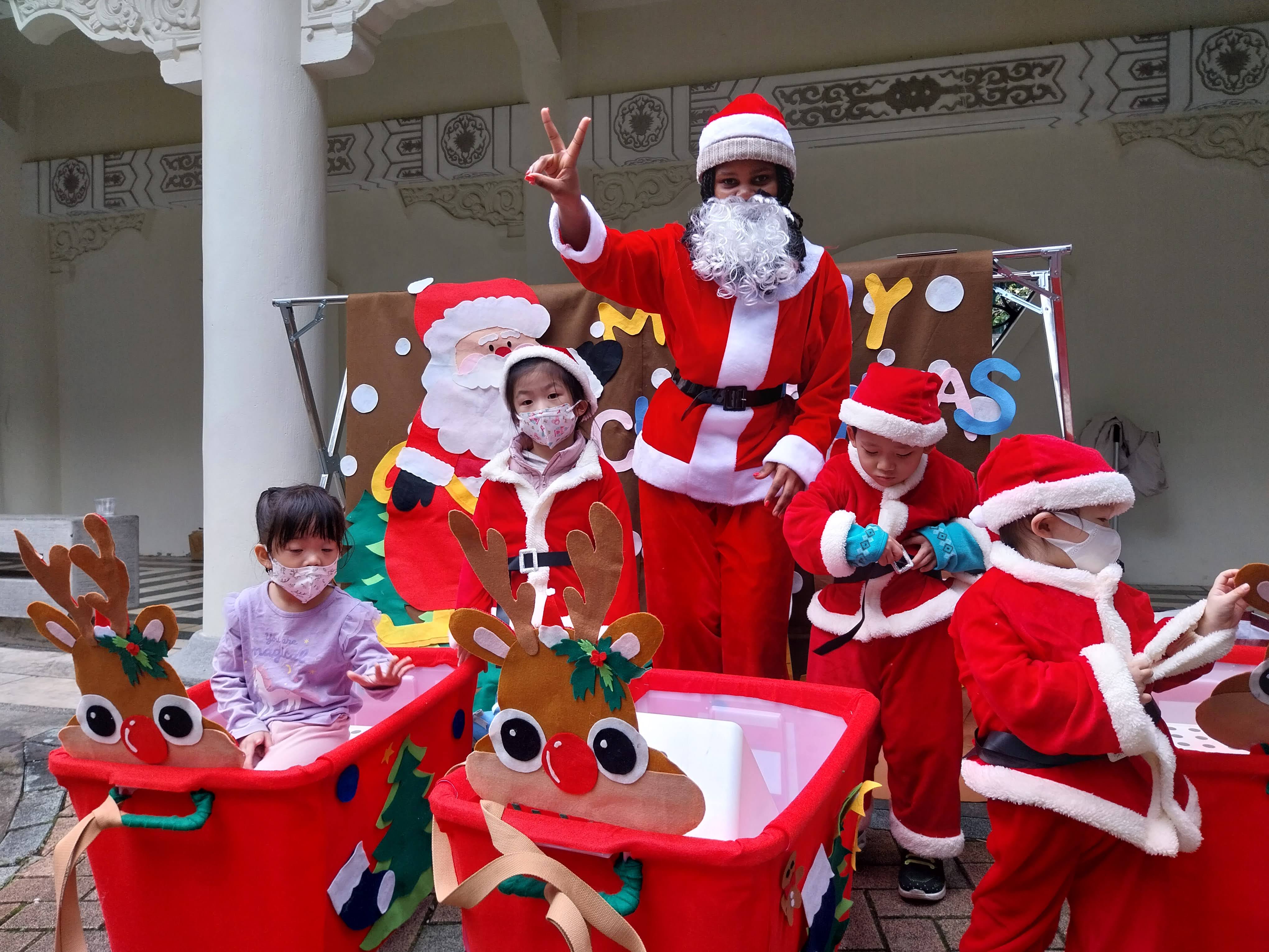 2-10歲 【 節慶限定】HO!HO!HO!聖誕老公公送禮物4