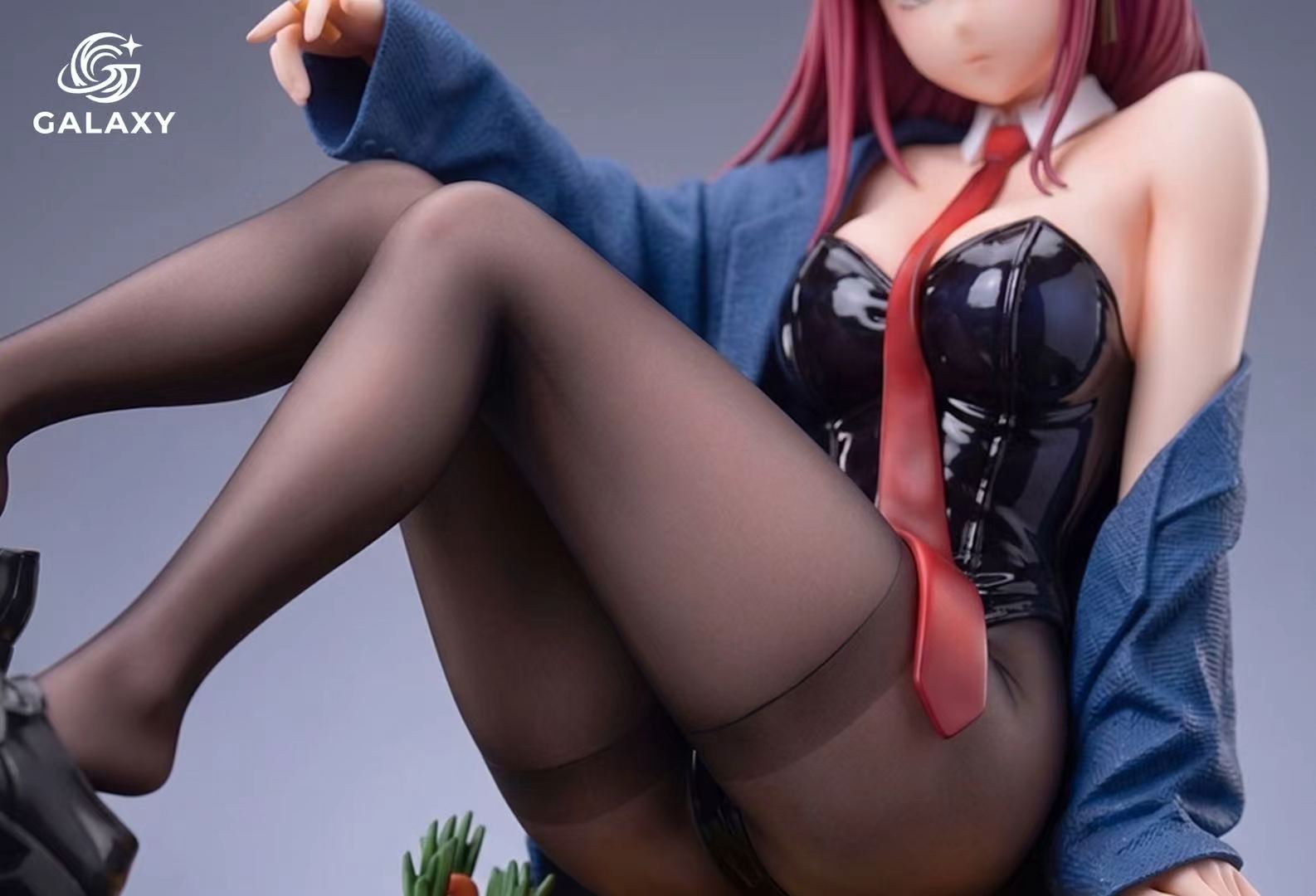 【預購】躲在超市後門抽煙的兩人 第六話特裝版·田山小姐的兔子服裝 X Galaxy-Studio6