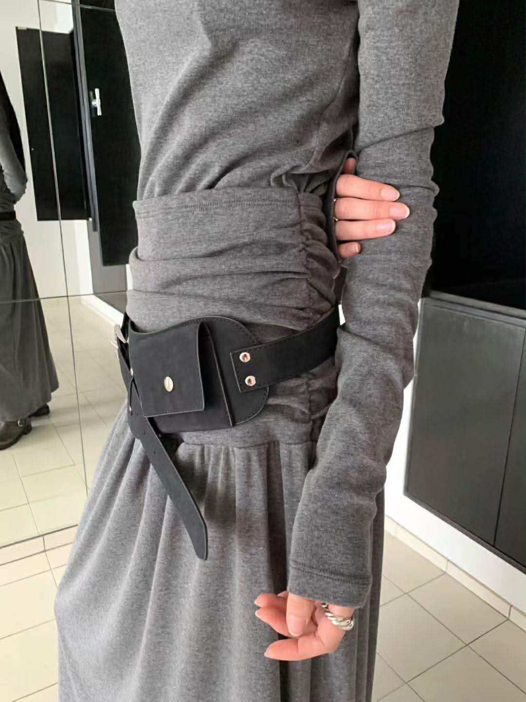 翻蓋小包造型腰帶 ( 2色 )20