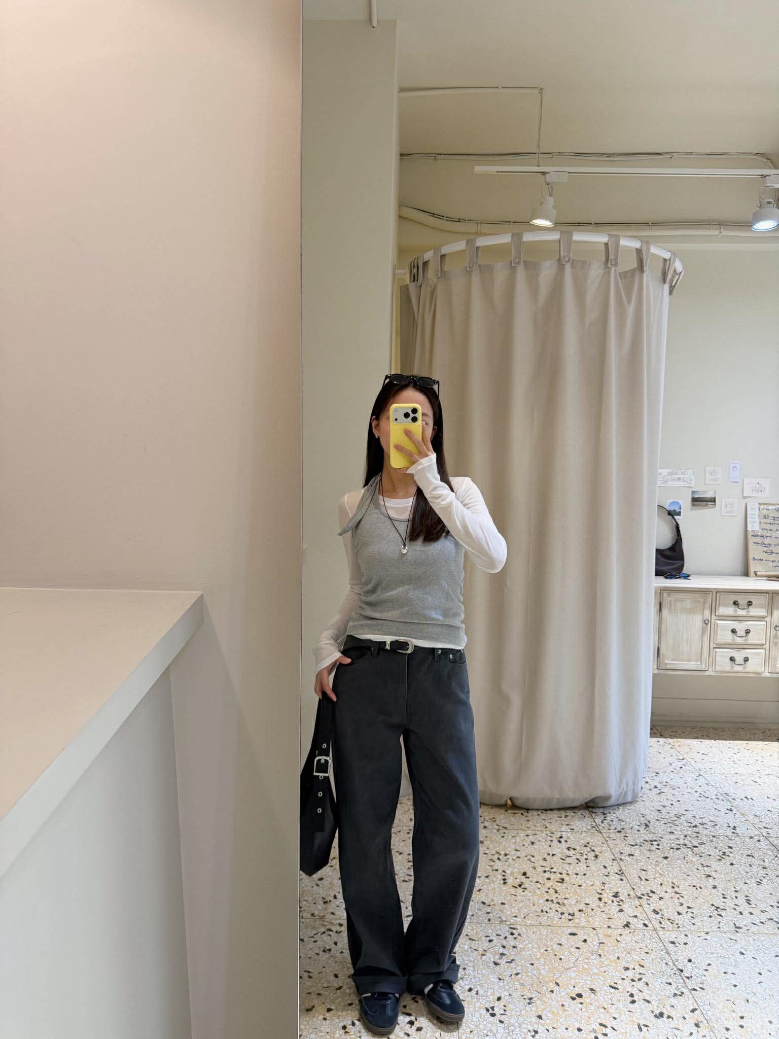 彈性直紋繞頸背心 ( 黑色/酒紅色 )23