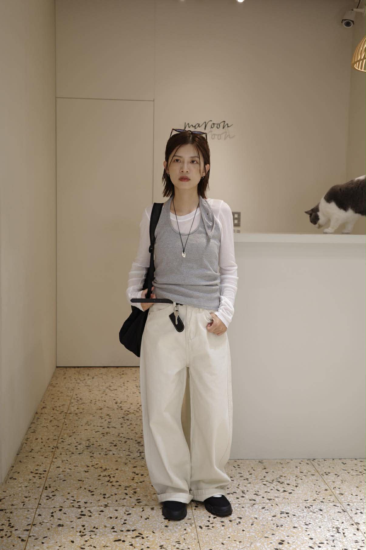 彈性直紋繞頸背心 ( 黑色/酒紅色 )10