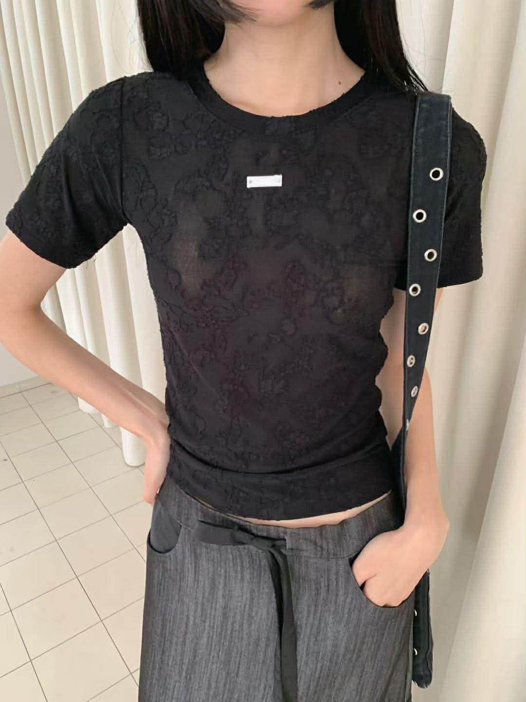 蕾絲花紋短袖上衣 ( 2色 )19