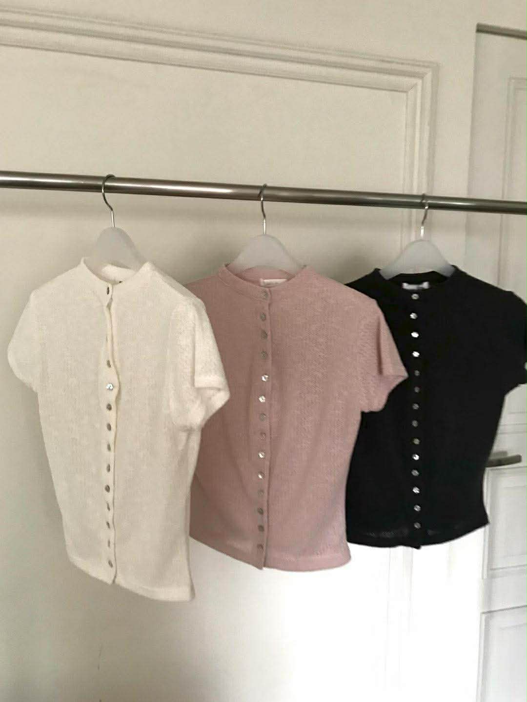 小花貝殼釦短袖衫 ( 3色 )23