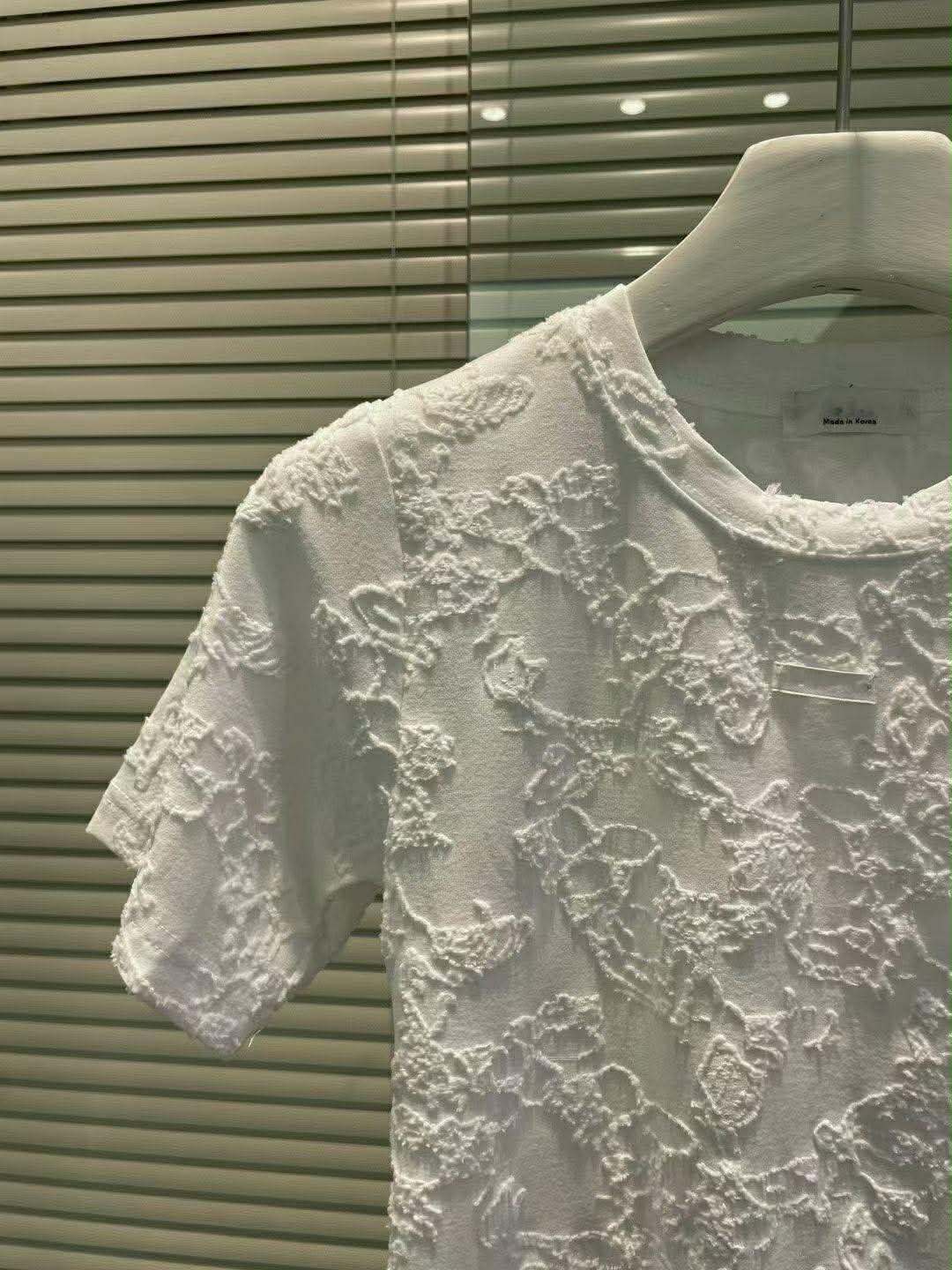 蕾絲花紋短袖上衣 ( 2色 )23