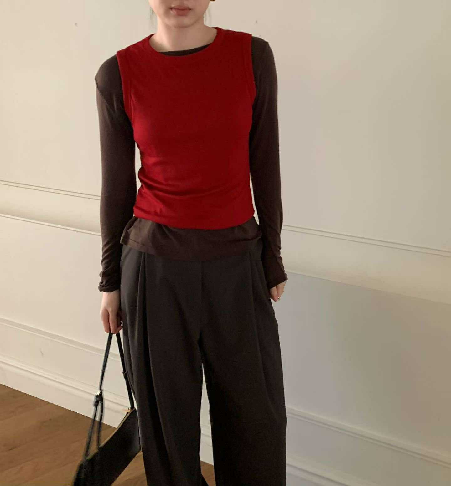 柔軟彈性圓領背心 ( 4色 / 少量現貨 )