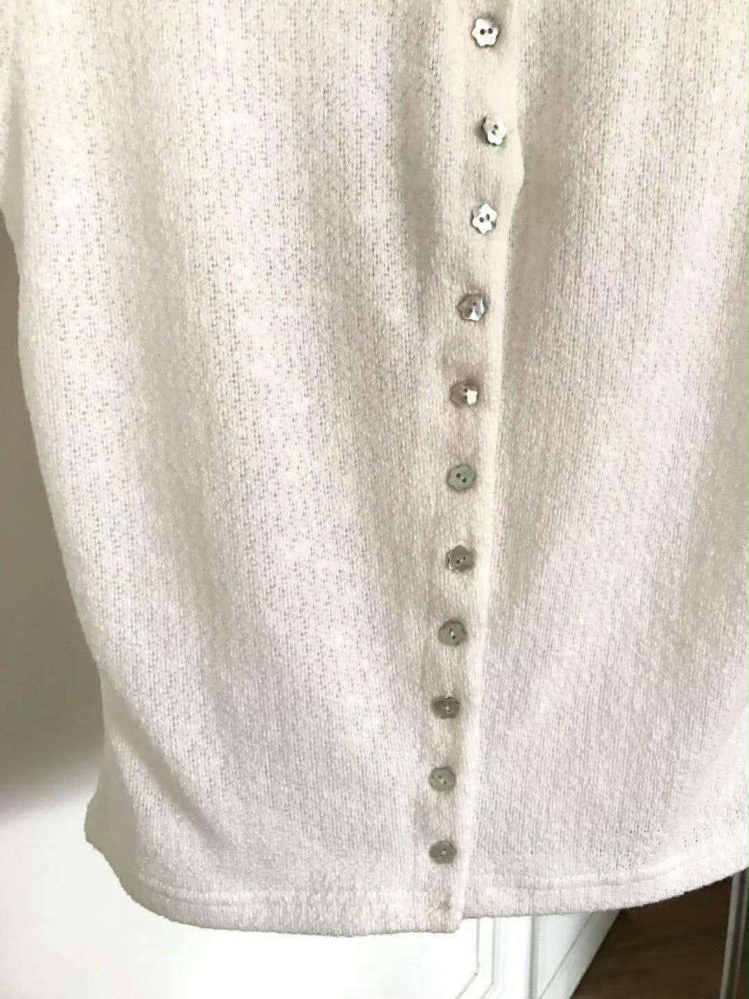 小花貝殼釦短袖衫 ( 3色 )21