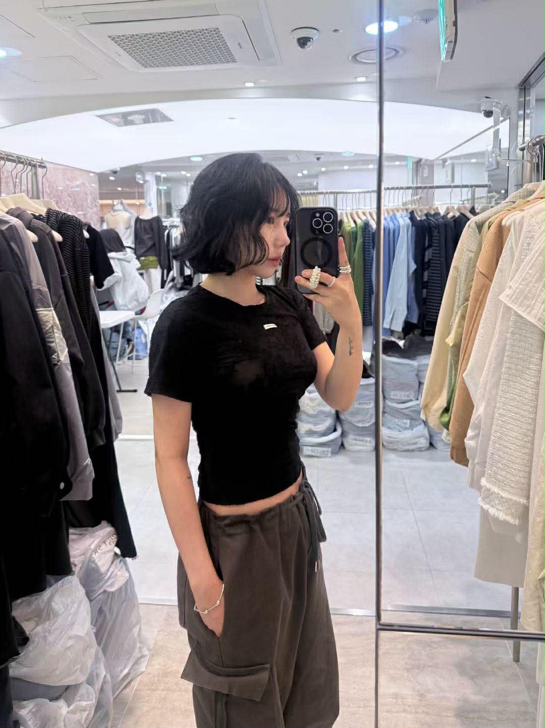 蕾絲花紋短袖上衣 ( 2色 )16