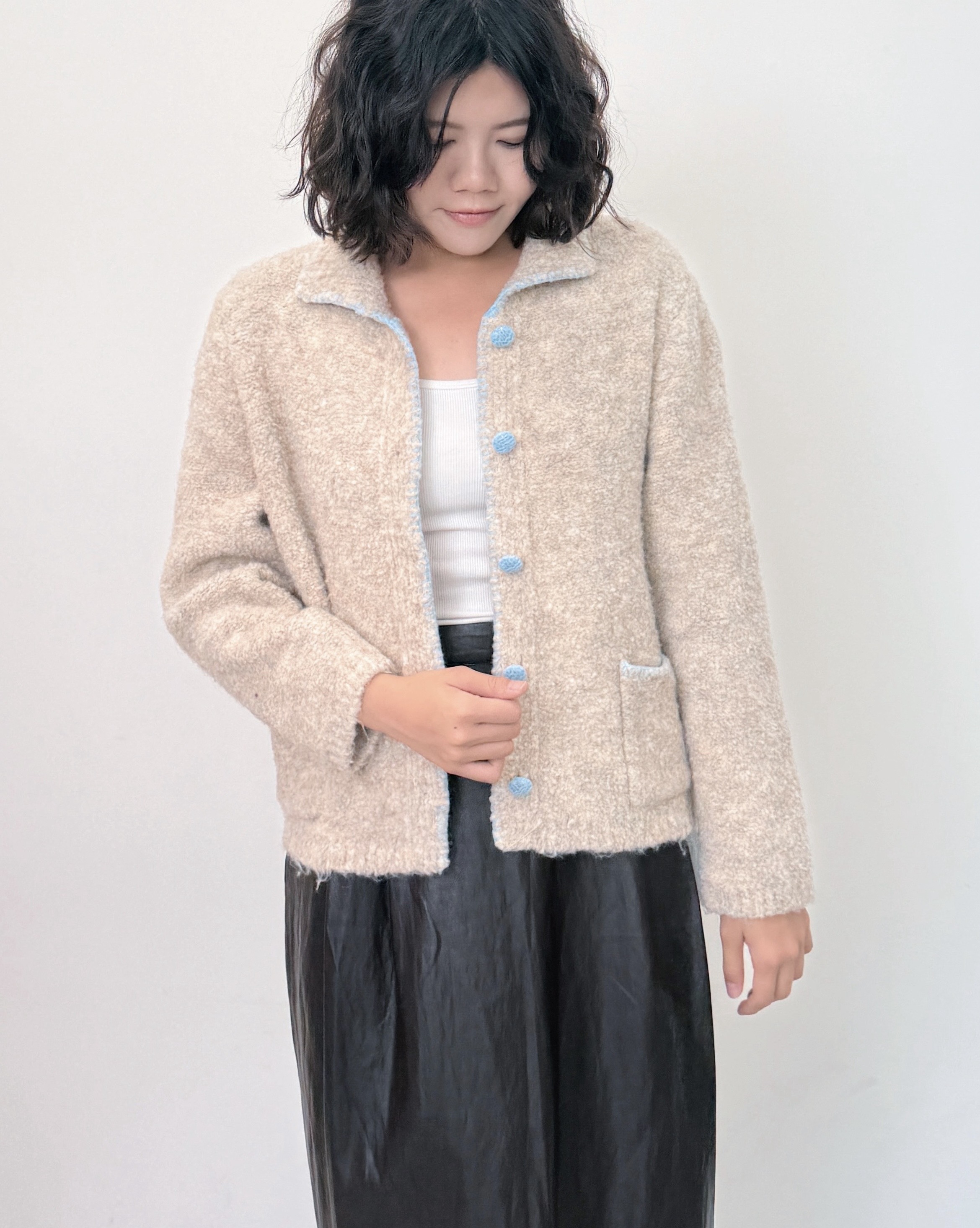 翻領圈圈開襟外套-卡其7