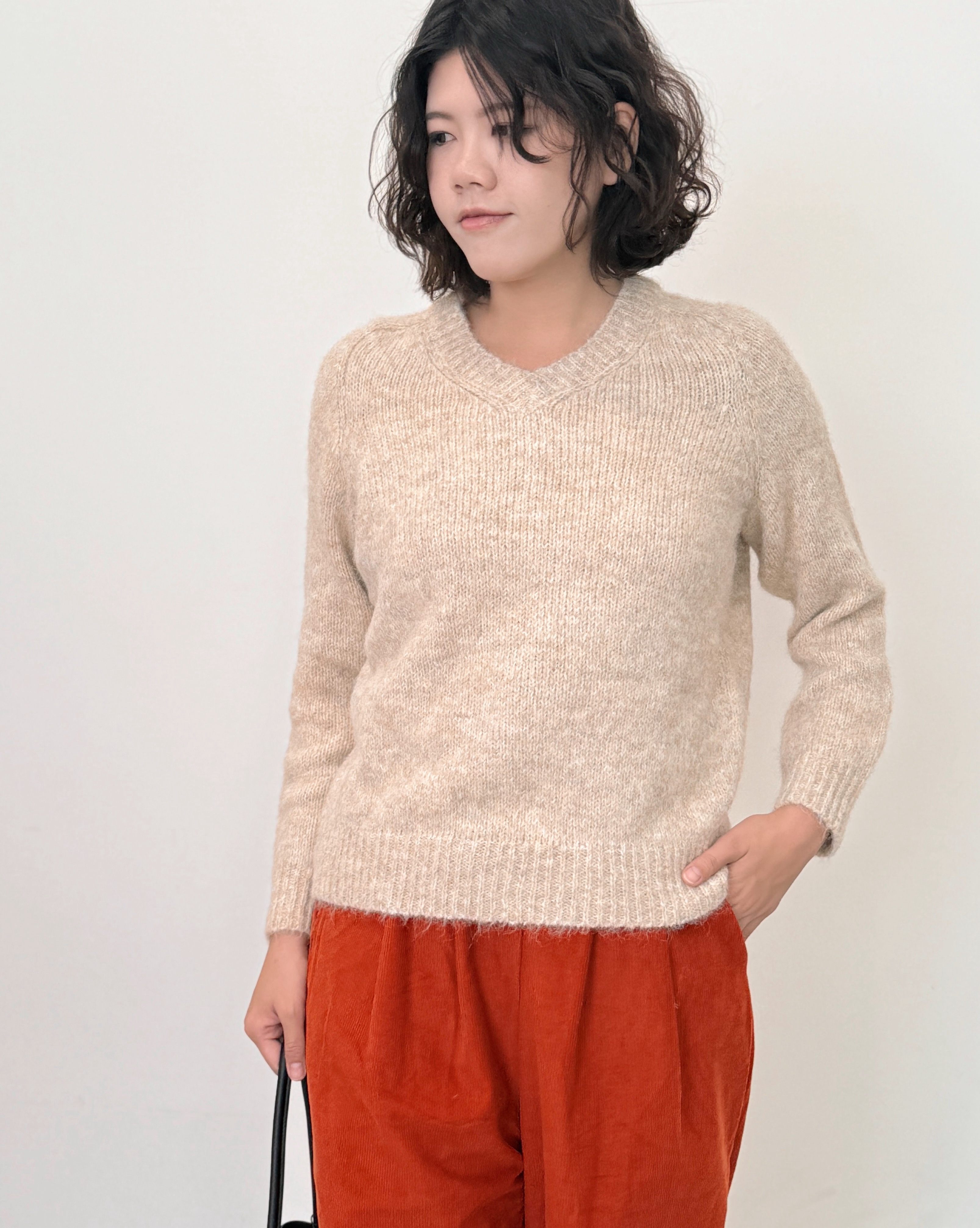 V領花彩毛衣-燕麥