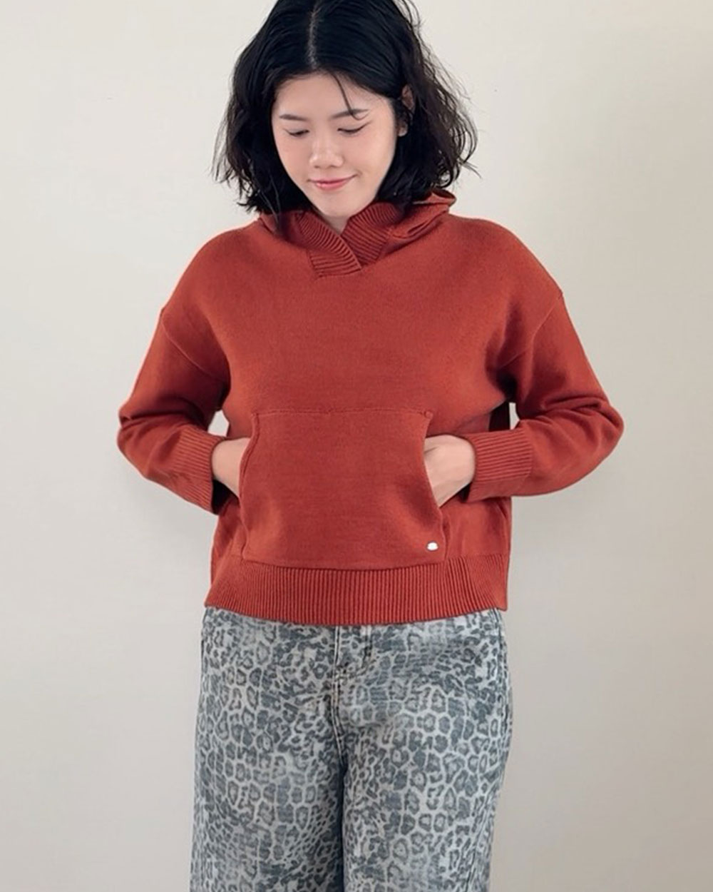 witharch抗起球連帽大學t-紅