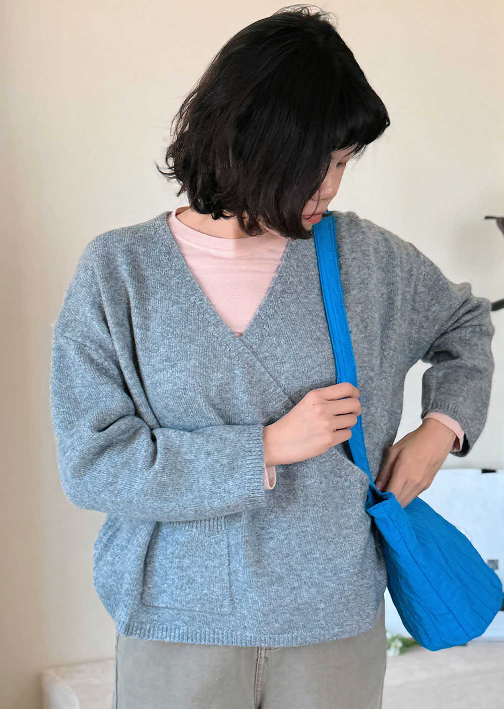 witharch極簡V領針織衫3