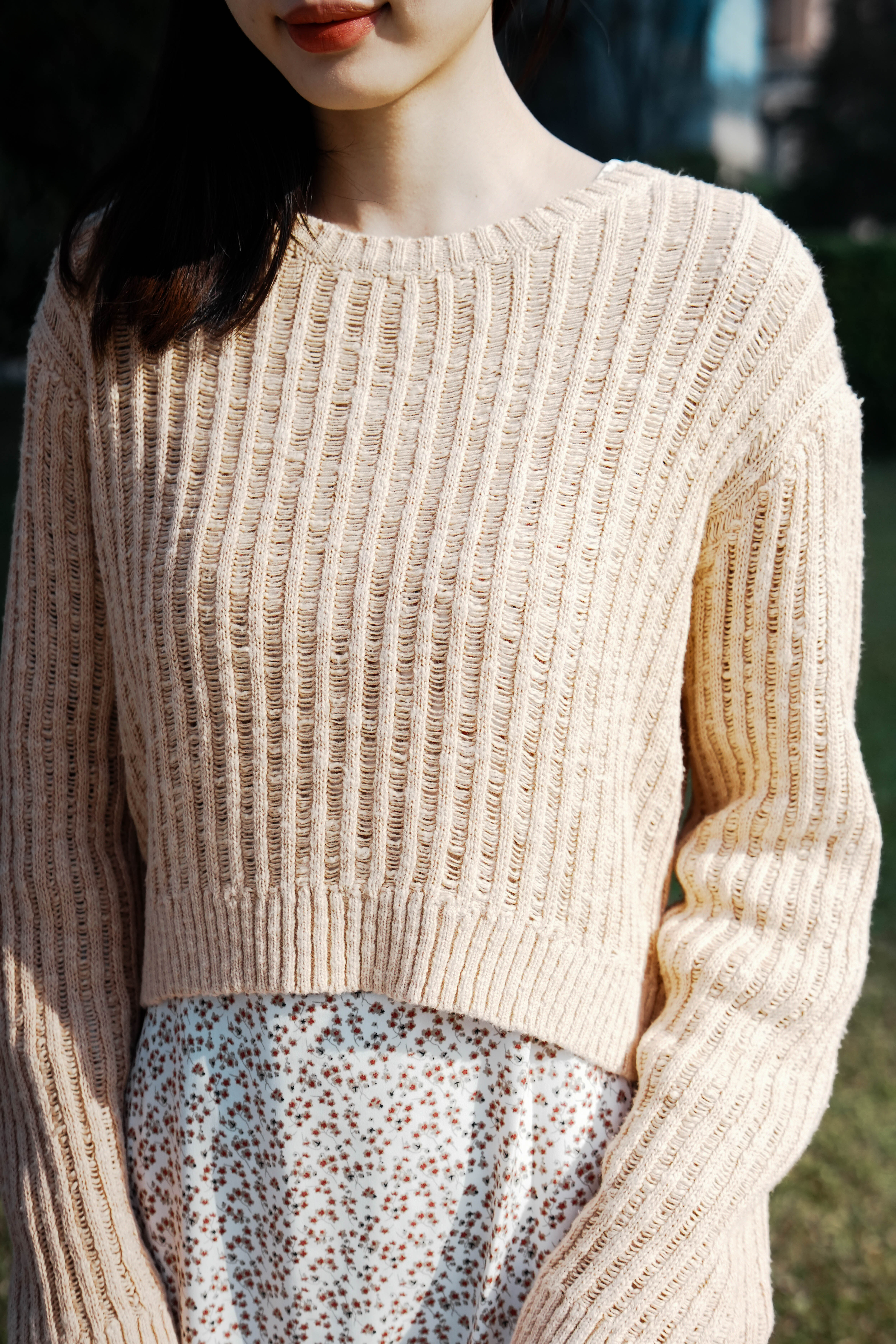 透膚織紋針織上衣