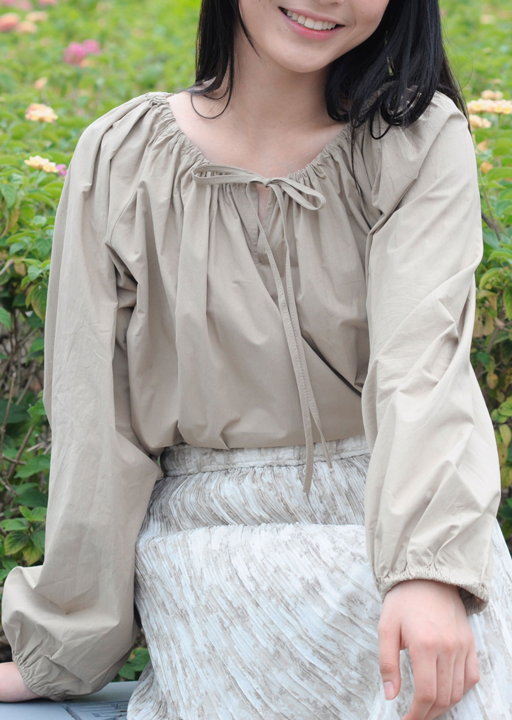 純棉抽繩褶皺上衣2