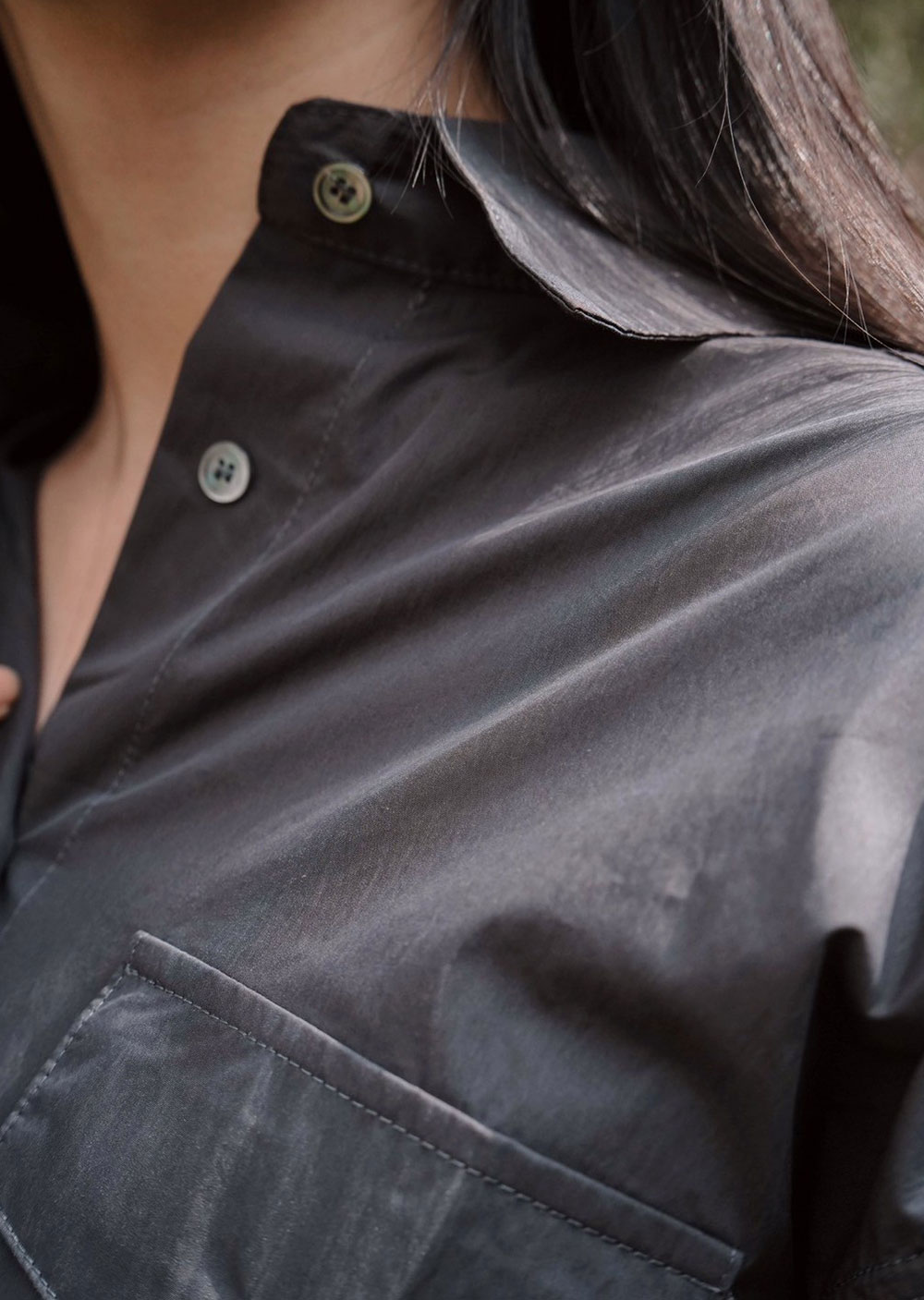 雙口袋棉質挺料襯衫8