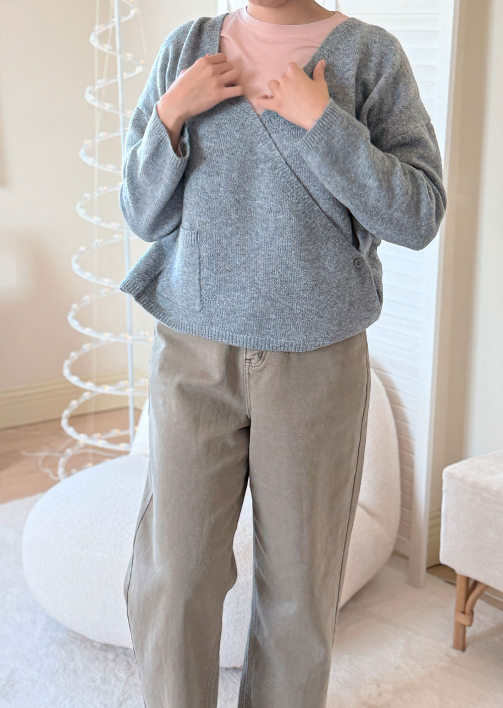 witharch極簡V領針織衫4