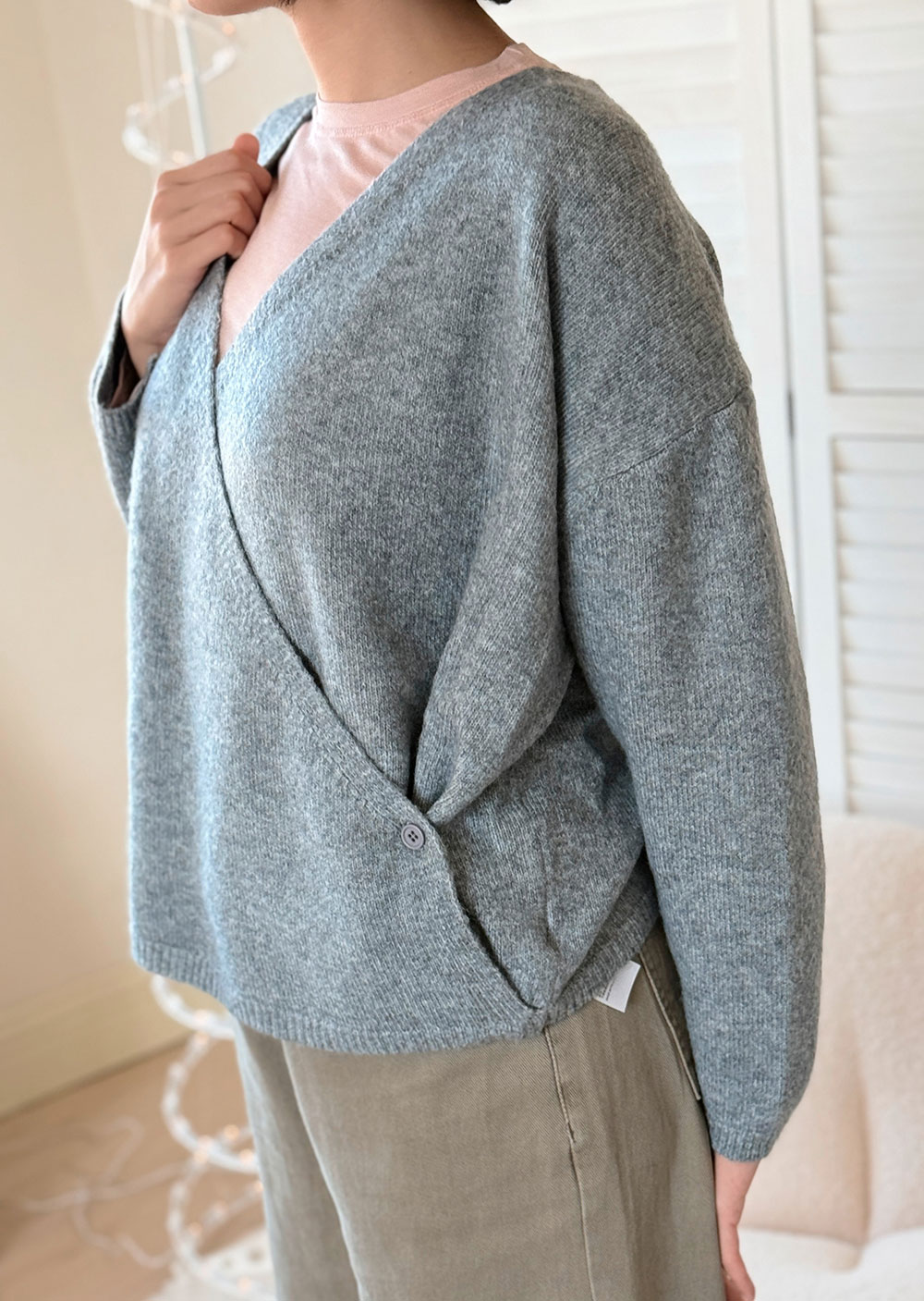 witharch極簡V領針織衫6