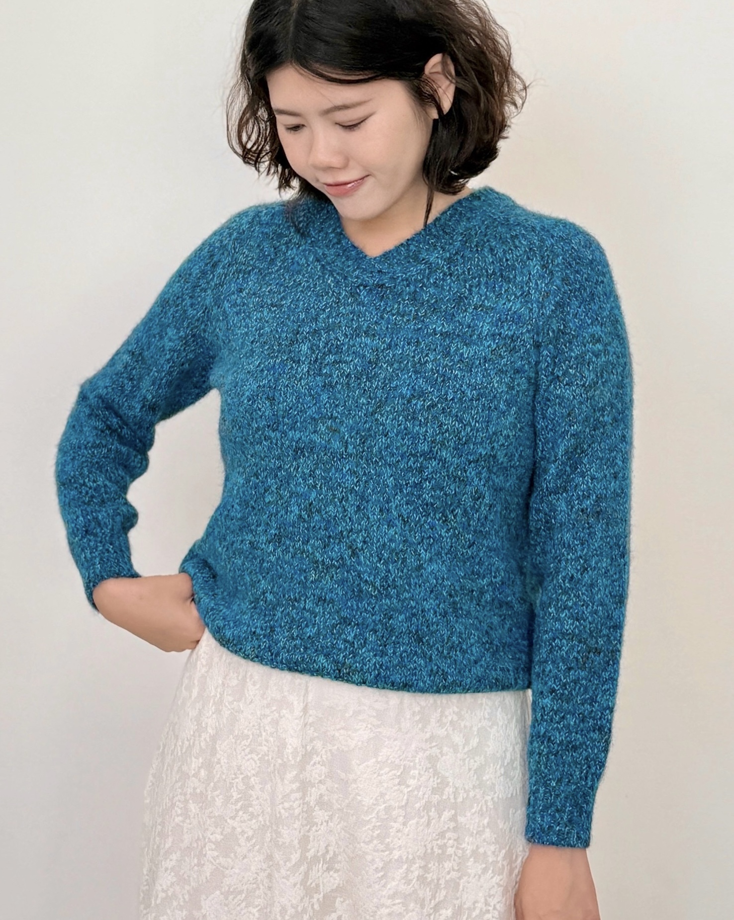 V領花彩毛衣-藍2