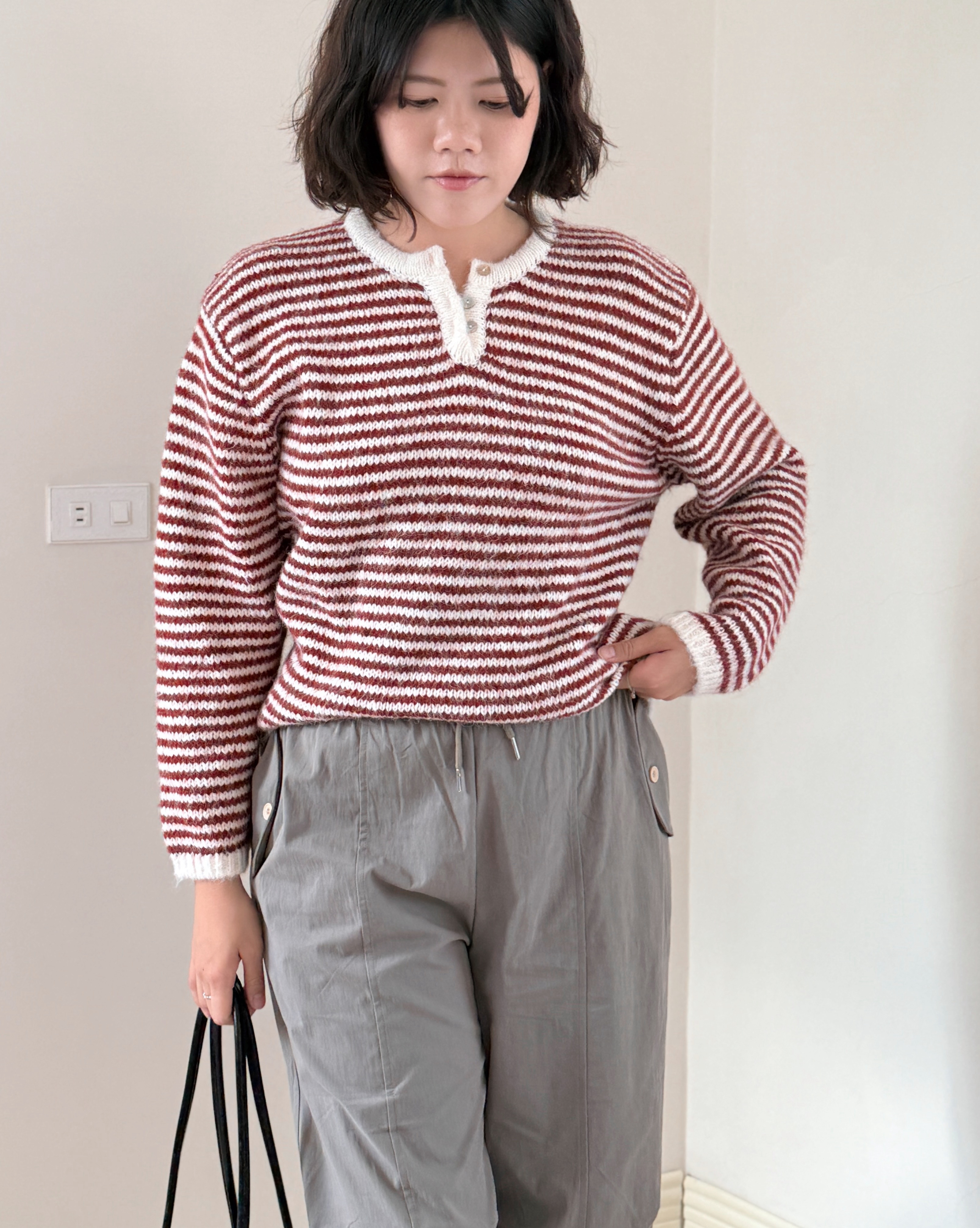 霧絨條紋毛衣-紅