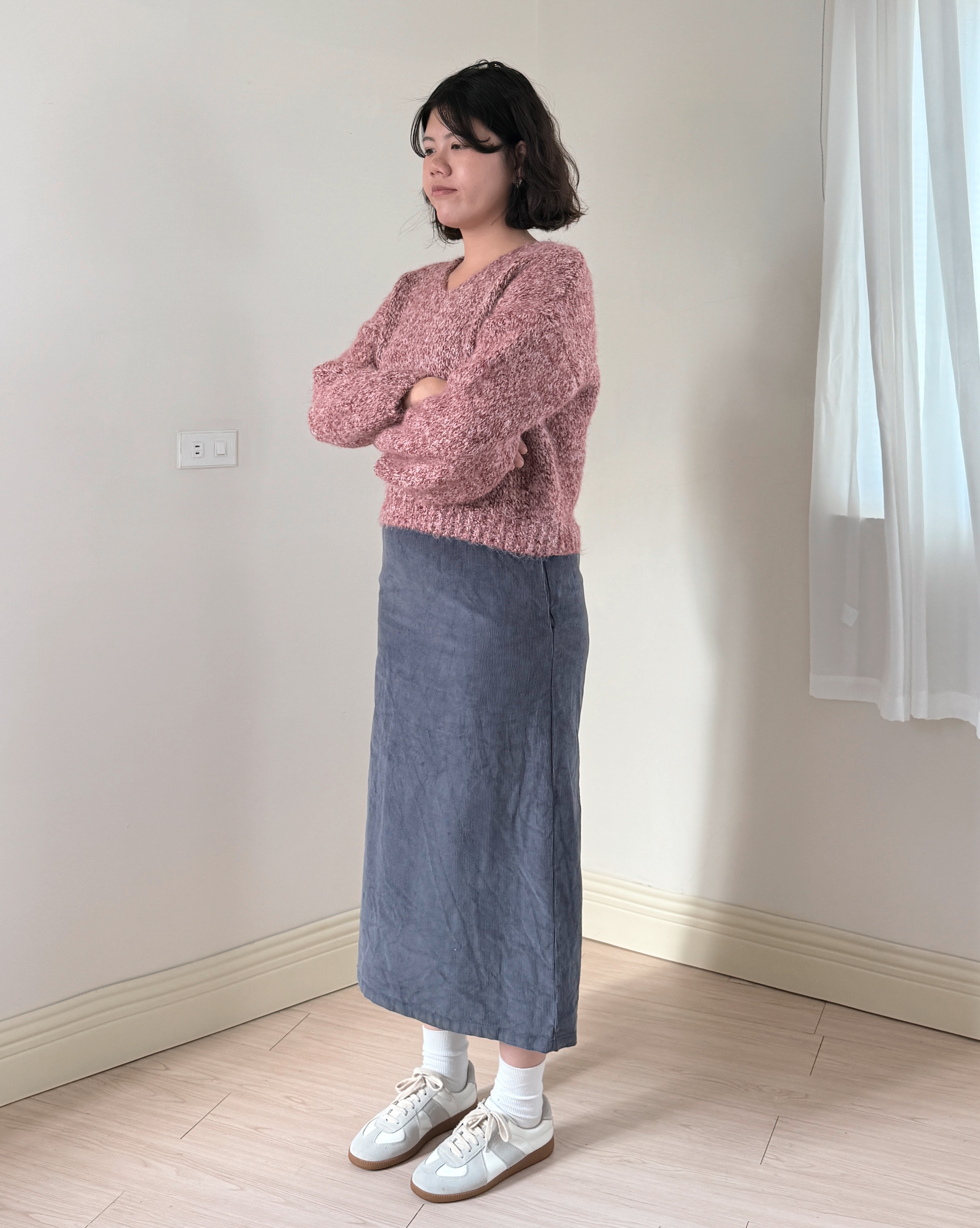 V領花紗羊毛衣-莓粉4