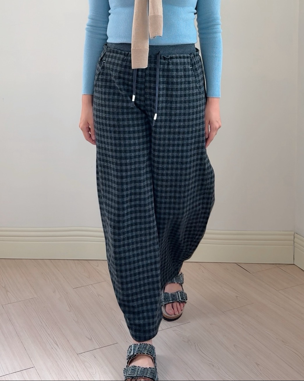 毛呢鬆緊彎刀褲-格紋