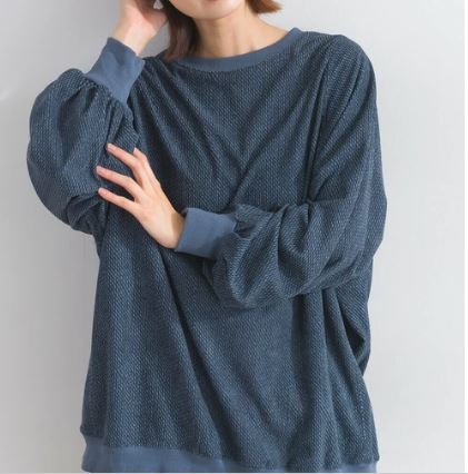 後拉鍊立體壓紋寬版長衫 柔軟垂墜 慵懶廓形   j1302