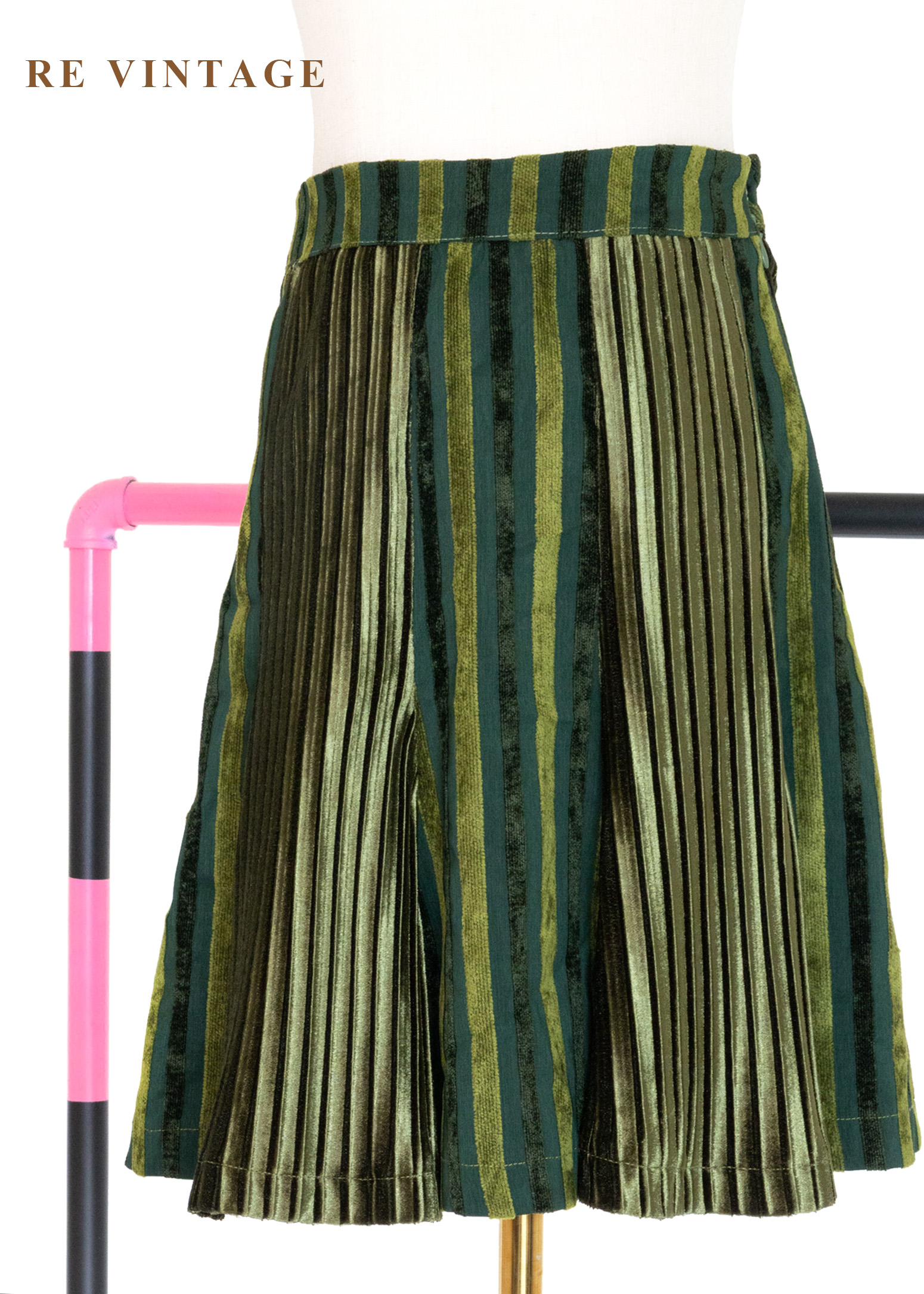 墨綠線條優雅波動光短裙(25")6